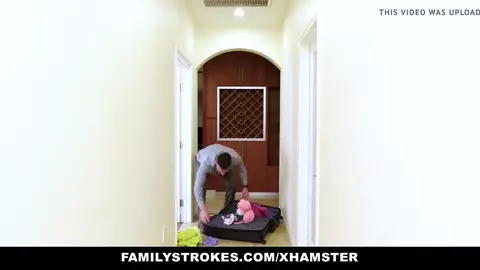 FamilyStrokes - Flashing Her Pussy For Pervy Uncle