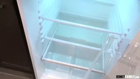 Kinky Family - Kelsey Kage - I came on my stepsis face