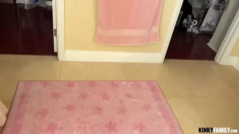 Kinky Family - Izzy Lush - I fucked my Colombian stepsis