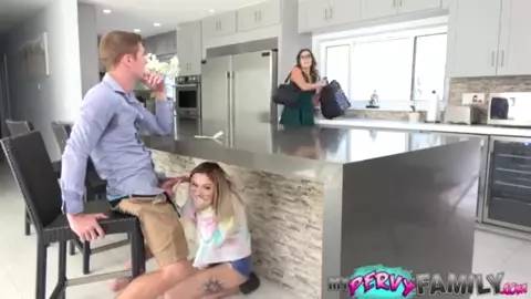 Hot Step Sis Chloe Temple Teasing Me in Front Of Mom