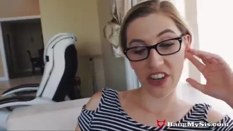 Cute Stepsis Niki Snow Dumps Boyfriend & Fucks Her Stepbrother