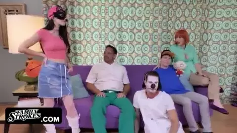 Peter Griffin Takes Stepdaughter Meg Griffin's Virginity - Family Guy Porn Parody