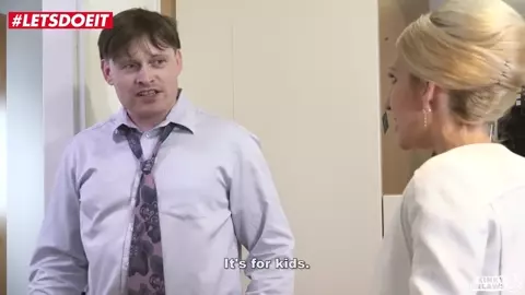 LETSDOEIT - Hot Mom Fucks New Stepson on First Meeting!