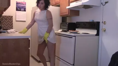 Natalie Wonder - Sneaky Kitchen Mom