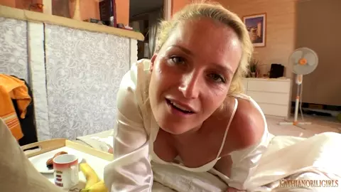 Kathia Nobili - Mommy's breakfast in bed