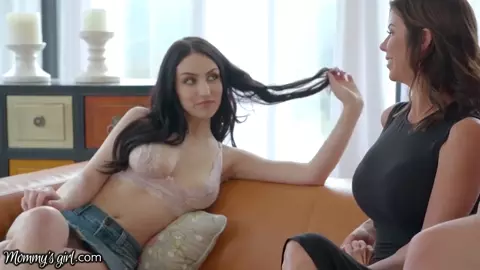 I Used to Hookup With Ur HOT Stepmom (And My Step-Sis) Alexis Fawx!