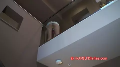 Hot Milf Diaries - Showing Mommy and Sister how to orgasm