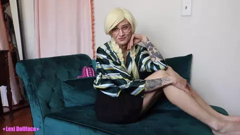 Lexi Dollface - Cumming On Mommy's Face