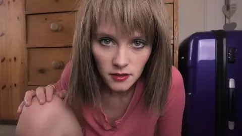 Sydney Harwin - Mom On The Run