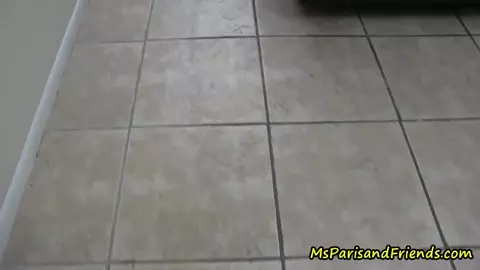 Paris Rose - I want to Cum on Mommy's Fine Ass