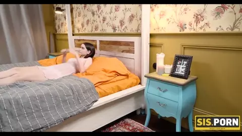 SIS.PORN. Blonde guy cant overcome basic instinct and fucks stepsis