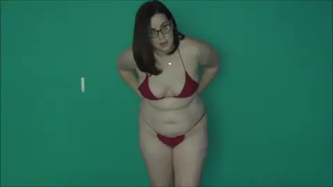 Jayne Cobb - Mom In A Tiny Bikini