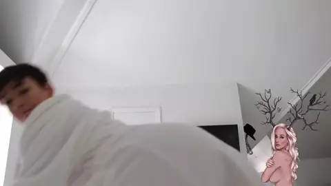 AuroraXoxo - Sister's Birthday Surprise