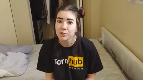 LilRedVelvet - Mom Teaches you about your Small Cock