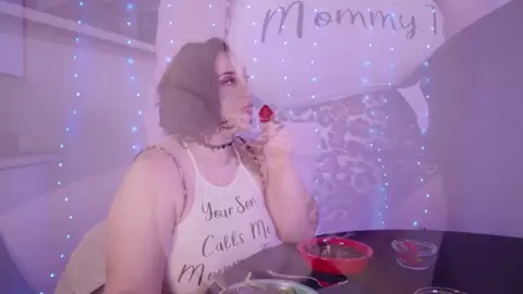 Kitty LeRoux - Your Son Calls Me Mommy Too