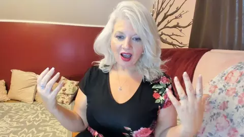 Paintedrose - Son Seduces Mommy To Be Her Fuck Buddy