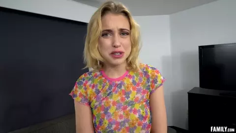 Chloe Cherry – I'm The One Fucking My Sis