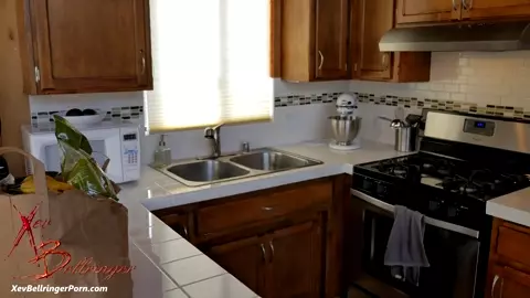 Xev Bellringer - A Sticky Mess