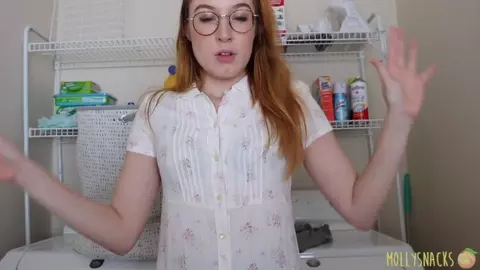 MollySnacks - Mommy Makes You Cum