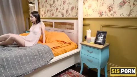 SIS.PORN. Teen with long legs moans and receives stepbrother
