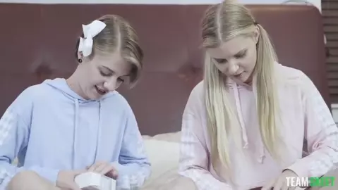 Harlowe West & Dakota Burns - Entrepreneurial Sisters