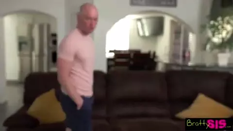 Step Bro "You have a hole in you leggings, I can literally see your pussy" S18:E4 12 min 720p