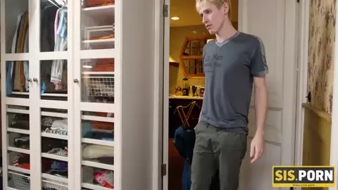 SIS.PORN. Whore has an act of procreation with stepbro blindfold