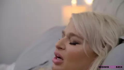 London River & Vina Sky – Mom Gets Jealous