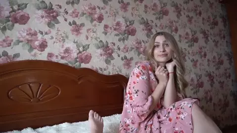 Deep Blowjob from a Gorgeous Stepmom