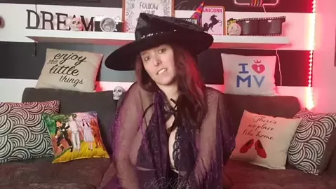 Ky_Klicks - Quarantine Halloween With Slutty Step Mom