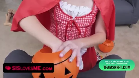 Big Dick Trick Or Treat For Horny Step Sister