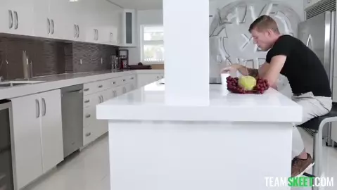 Paige Owens – Tricking My Pervy Stepbro