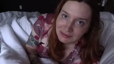 Bettie Bondage – A Warm Night In Bed With Mommy