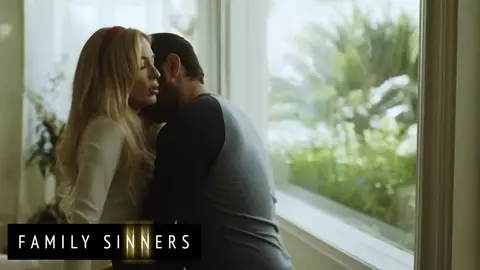 Family Sinners – A Reunion Between Tommy Pistol & His Stepsister Aiden Ashley Leads To Sex
