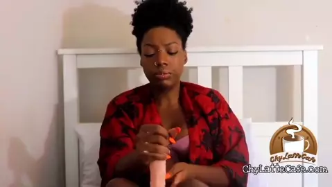 Chy Latte - Mom Fixes Quarantine Boredom