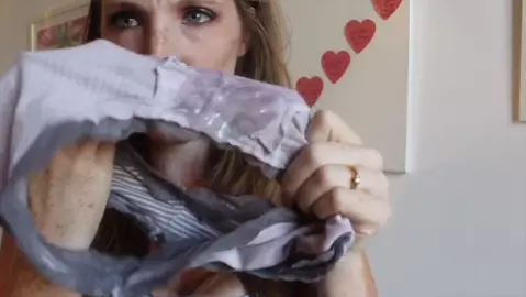 Littleredheadlisa - Jerking Off With Moms Panties