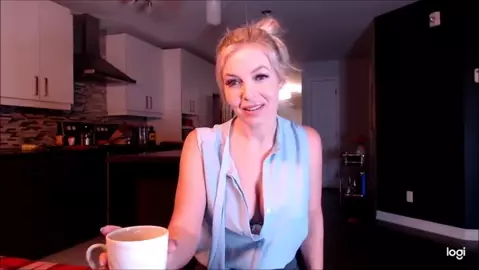 Missbehavin26 - Daydreaming about your Hot Mom