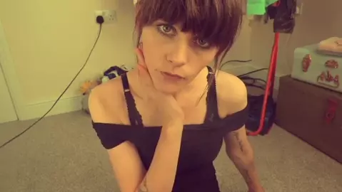 Sydney Harwin – Mom Blows Huge Dick’d Son