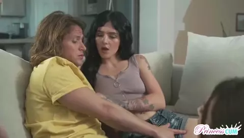 Madison Summers, Maya Woulfe & Rosalyn Sphinx – Sharing My Brothers Sperm