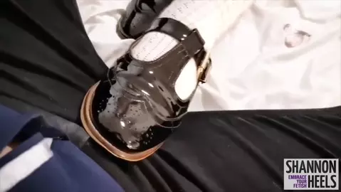 Shannon Heels – Caught Bro Trod On His Cock