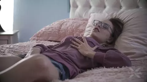 Kyler Quinn – Crushing on Daddy