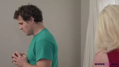 Kate Dee – Stepmom Wants You To Watch