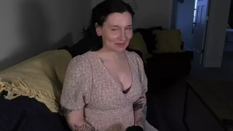 Bettie Bondage – MILF MindControlled By Son’s Bully