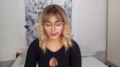 Latinamarne – Let Mom Take Care Of You