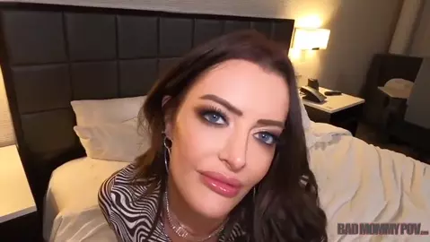 Linzee Ryder – Mommy Is Supplementing The Income