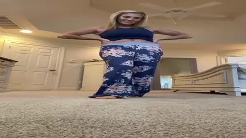 Rose Scott - Giantess Rose Plays With Her Son