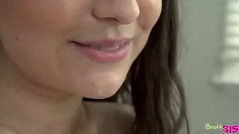 Liz Jordan – Draw Me Naked Brother