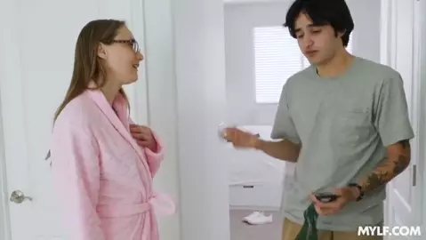 Ophelia Kaan – Panty Thief