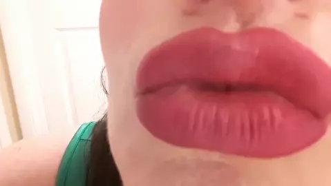 Mizzerotique - Taboo Stepmom Under The Mistletoe