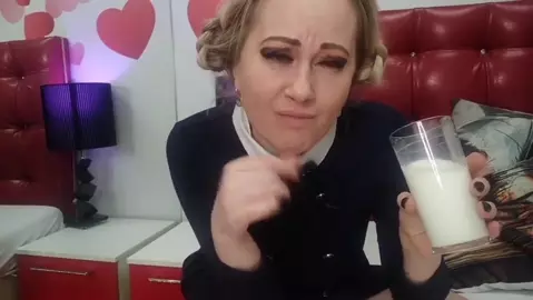 JuliannaSexx – Cookies and Milk, Blackmailing Daddy